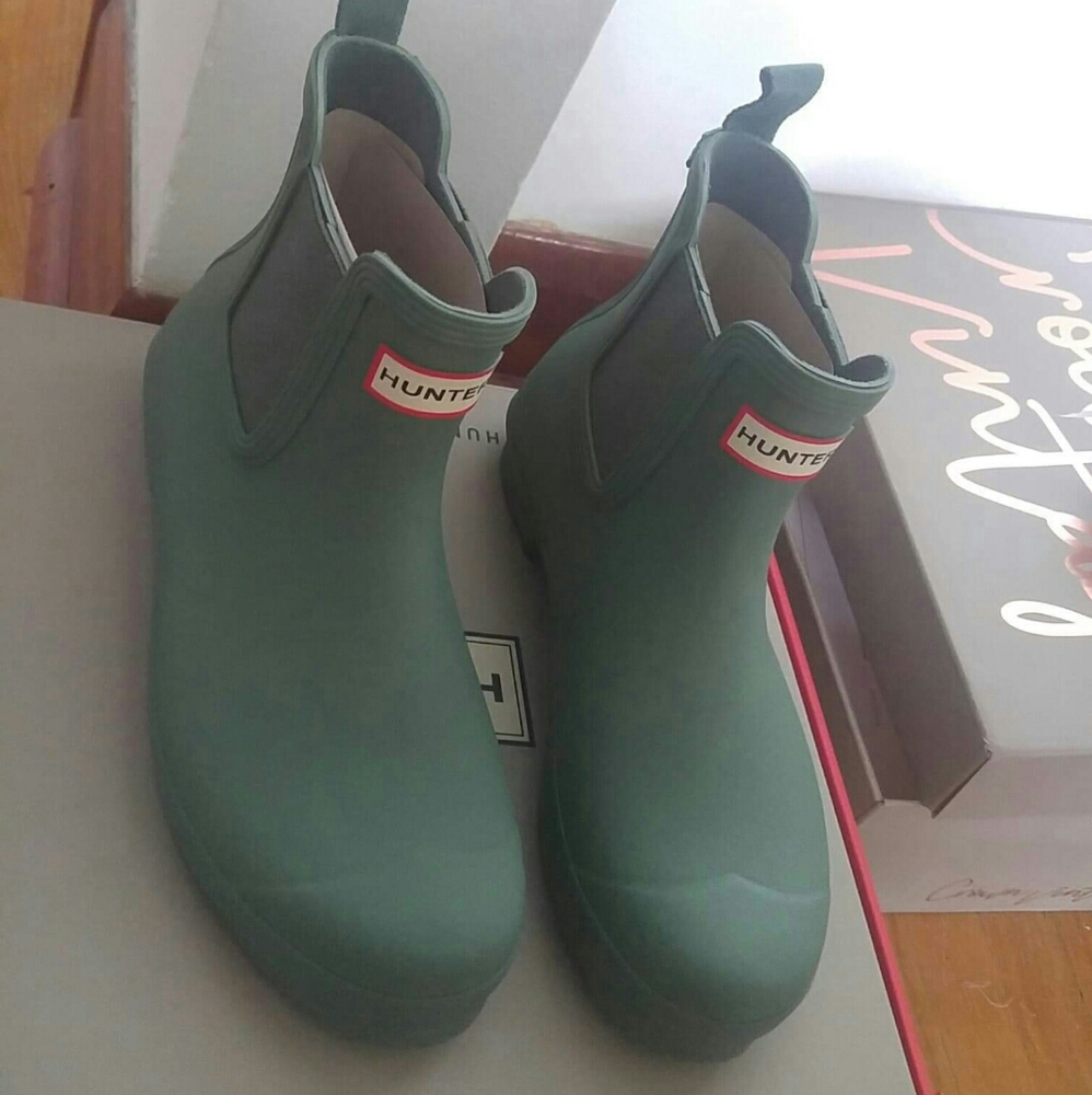 SOLD 🆕 Hunter Women's Original Chelsea Rain Boot - Picture 4 of 9